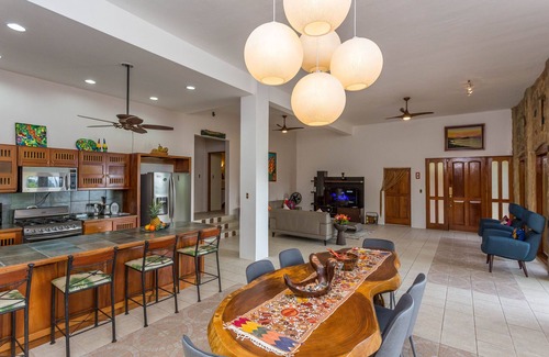 Manuel Antonio Villa | Ocean Estate with Beach access and incredible Ocean/Jungle views