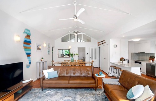 Macmasters Beach House | Ocean Eyes, MacMasters Beach