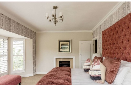 Knysna Villa | Ocean Facing Villa - 2 minutes from the beach