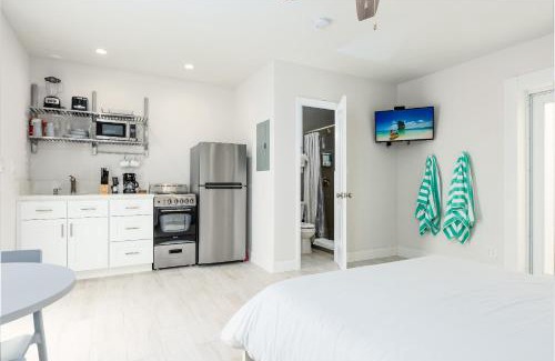 Lauderdale-by-the-Sea Apartment | Ocean Flats 4 - Lauderdale-by-the-Sea