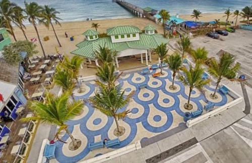 Lauderdale-by-the-Sea Apartment | Ocean Flats 4 - Lauderdale-by-the-Sea