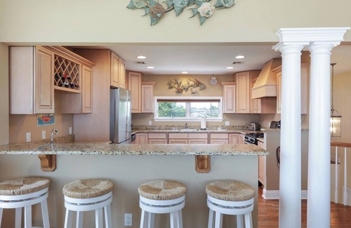 Point Pleasant Beach House | Ocean Front Beach House. Walking Distance to Jenkinsons.