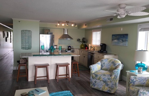 Ocean City Condo | Ocean Front 1st Floor walkout to 25'x50' deck on the Boardwalk/Beach at 4th St