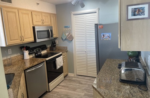 Crescent Beach Condo | Ocean Front/3 bedroom Condo