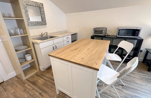Yachats Cottage | Ocean Front, Agate at Oregon House, Stairs to the Beach!
