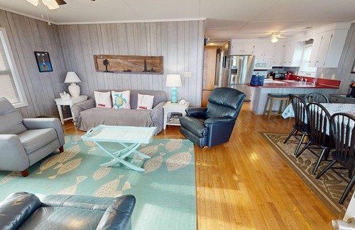 Folly Beach House | Ocean Front at the Washout~ Foose's Folly
