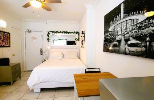 South of Fifth Apartment | OCEAN FRONT BEACH PADS-South Beach