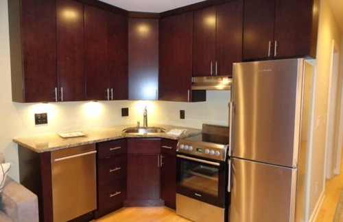 Hilton Head Island Condo | Ocean Front Complex/Ocean view/Walk to Coligny,