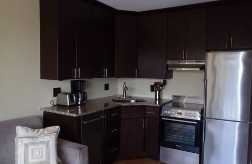 Hilton Head Island Condo | Ocean Front Complex/Ocean view/Walk to Coligny,