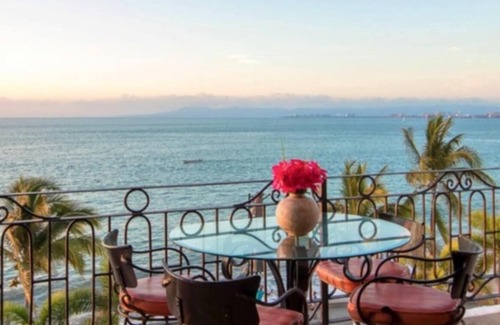 Downtown Puerto Vallarta Condo | Ocean Front Casa Luz - Incredible Views in the best location!
