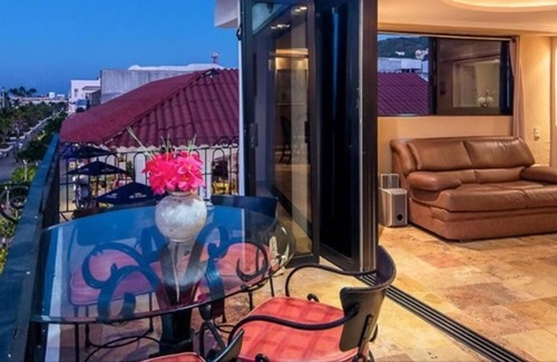 Downtown Puerto Vallarta Condo | Ocean Front Casa Luz - Incredible Views in the best location!