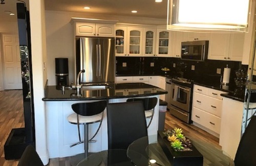 Solana Beach Condo | Ocean Front Complex: Last Minute Specials: Walking distance Del Mar Track/Shops