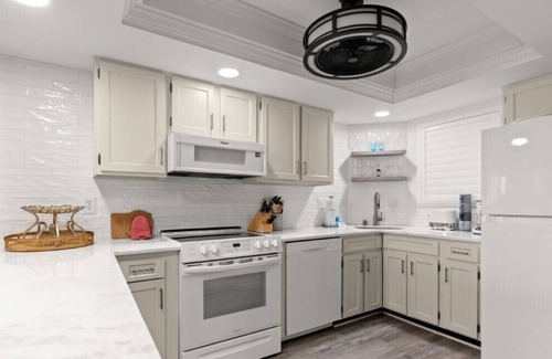 Arcadian Shores Condo | Ocean Front Condo *Arcadian Shores*