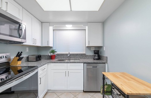 Ormond-by-the-Sea Condo | Ocean Front Condo in Ormond By The Sea (Ormond Beach)