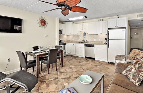 North Ocean City Condo | Ocean Front condo with amazing sunrise & sunset views!