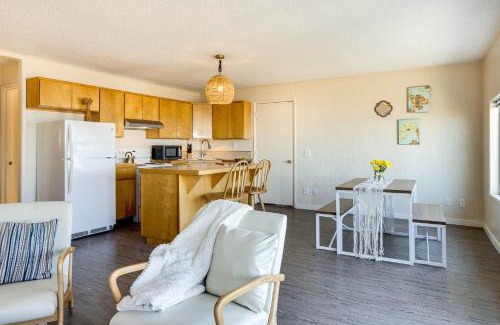 South Beach House | Ocean Front Duplex with Views! Dog Friendly -Surfside Cottage South
