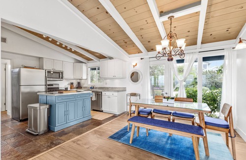 Pacific Grove House | Ocean front - hear the waves crash into the rocks! September Availability!