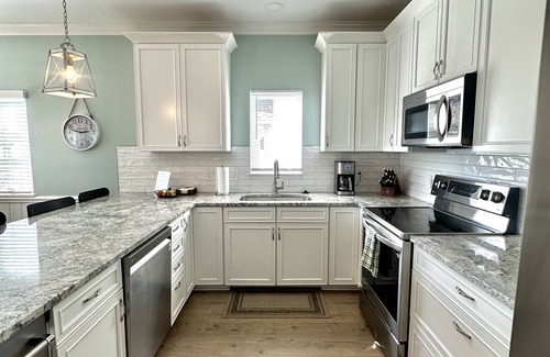 Ocean Isle Beach House | OCEAN FRONT home with POOL, Great LOCATION near pier, 5 bed & 5 bath