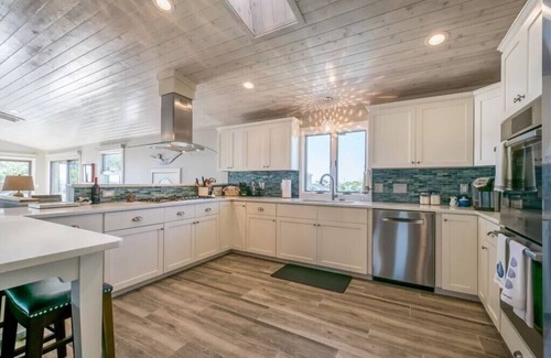 Eastward Look House | Ocean Front Home, Sleeps 13, Steps to the Ocean!