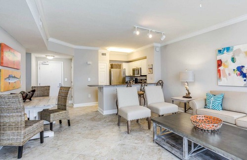 Panama City Beach Condo | OCEAN FRONT KING BDR, 2 BATHS, BUNK RM, FREE BEACH CHAIRS, NEAR PIER PARK