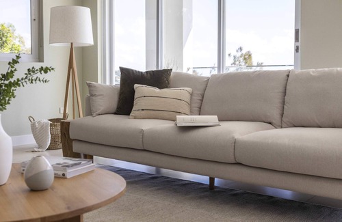 Bundeena House | Ocean Front Luxury - The Lambeth Walk