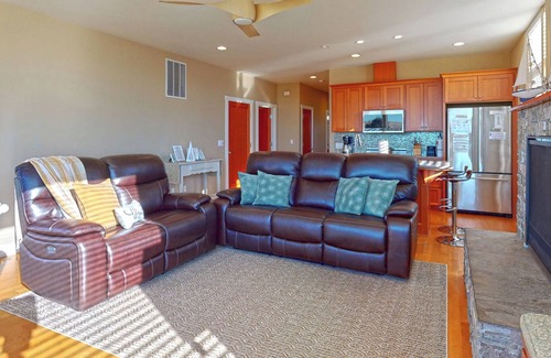 Gearhart House | OCEAN FRONT: MODERN MARVEL: Seaside Vacation Homes, Inc Managed Property