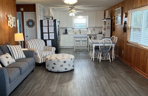 Salem House | OCEAN FRONT ON DARK ISLAND - FISHERMAN'S OASIS!
