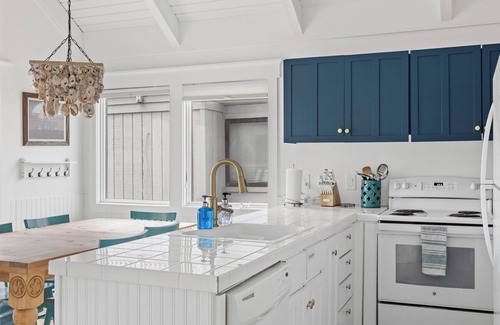 Bald Head Island House | Ocean Front Panoramic Water and Sunset Views Sleeps 8 Pet Friendly Bhi Club