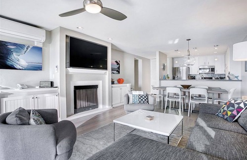 Solana Beach Condo | Ocean Front Paradise Escape!