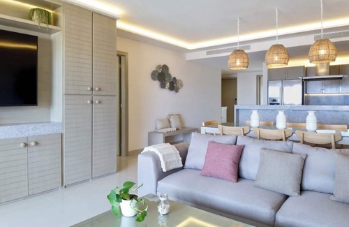 Villa Juarez Condo | Ocean Front, Playa del Carmen, Mareazul.