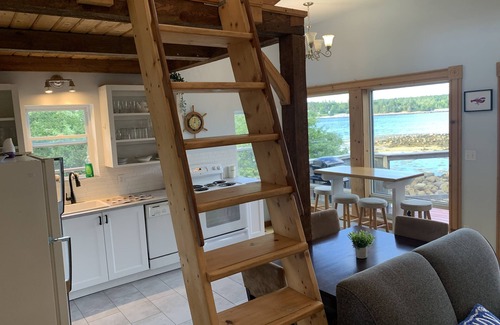 Fox Point Cottage | Ocean Front Retreat!
