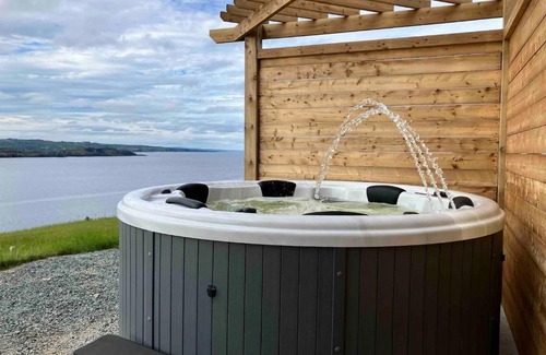 Port de Grave House | Ocean Front Saltbox 'seaforever' Whot Tub