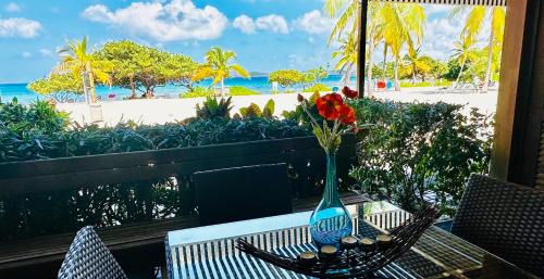 Red Hook Apartment | Ocean Front Sapphire del Mar B-107