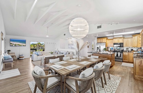 Marineland Acres House | Ocean Front/Steps to the sand/Ocean deck/Pets Ok