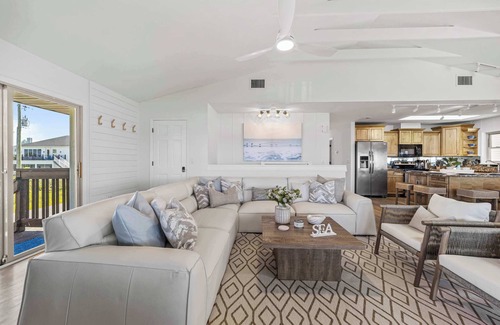 Marineland Acres House | Ocean Front/Steps to the sand/Ocean deck/Pets Ok