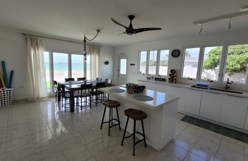 Pos Chiquito House | OCEAN FRONT-SUNSETS-PRIVATE POOLn2 or 3 bedrooms