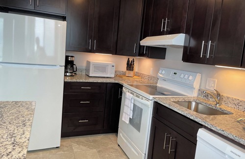 Bolongo Bay Condo | Ocean front Tortuga Bliss condo - close beach
