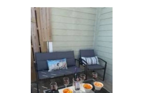 Sneads Ferry House | Ocean front, sleeping 8, newly remodeled