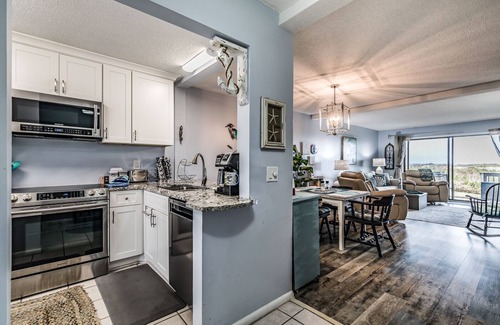 Oceanmarsh Subdivision Condo | Ocean front, Golf Cart, Magic: Stay at Sea Island Magic