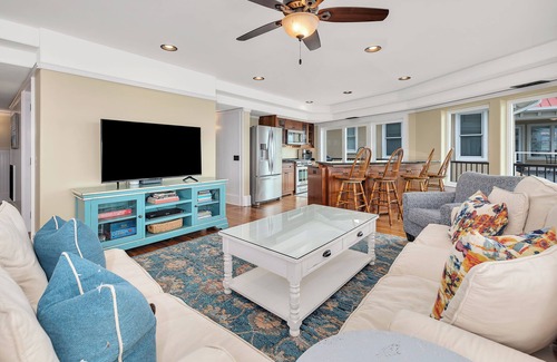 Saint Simons Island Condo | Ocean Front Large Family Condo This is 2nd Floor Only of the iconic Shiphouse