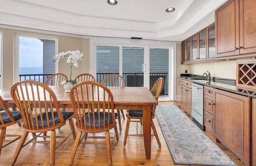 Saint Simons Island Condo | Ocean Front Large Family Condo This is 2nd Floor Only of the iconic Shiphouse