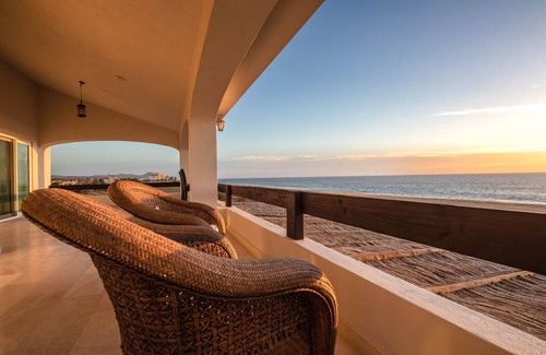 Todos Santos House | Ocean front villa that has been recently remodeled.