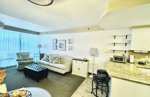 Ortona Park Resort | Ocean Front well furnished 1-bedroom condo with great view!