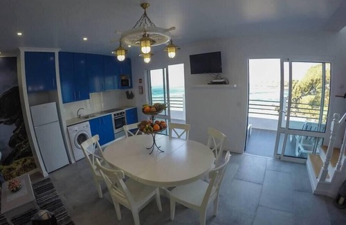 Ribeira Grande House | Ocean Garden House - Azorean Butler