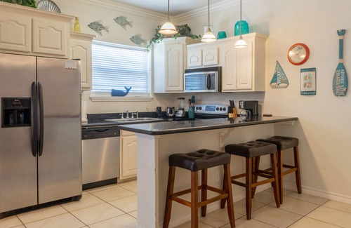 South Padre Island Condo | Ocean Garden 5 - Walk to the beach, WiFi