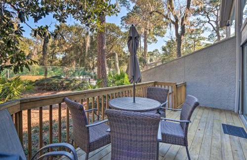 Hilton Head Island House | Ocean Gate Condo with Private Deck and Beach Access!