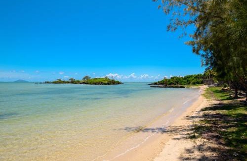 Grand Gaube Apartment | Ocean Grand Gaube with LOV
