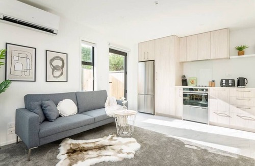 New Brighton House | Ocean Is Just Around The Corner