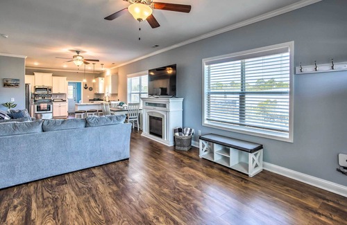 Ocean Isle Beach House | Ocean Isle Beach Escape - Centrally Located!