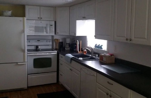 Surfside Beach House | Ocean Lakes Pelican Pointe, Beautiful Ocean & Lake Front cozy cottage.